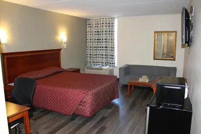 Photo 3 - Noble Suites