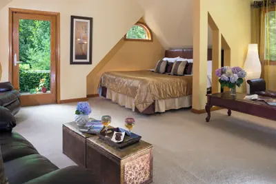 Photo 5 - Cherry Valley Manor Luxury Bed and Breakfast