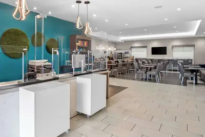 Photo 5 - Best Western San Bernardino Hotel