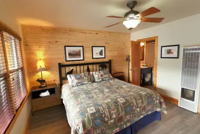 Photo 2 - Creekside Lodge