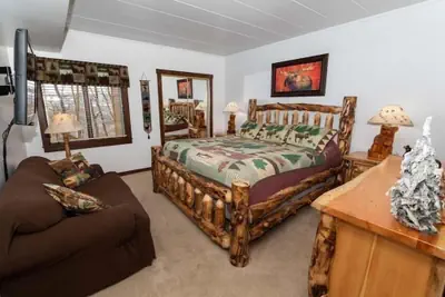 Photo 3 - Cozy Seven Springs 1 Bedroom Deluxe Condo with Private Deck by RedAwning - Save 10% on 3 Nights, 15% on 5 Nights!