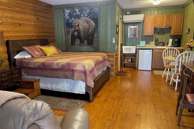 Photo 2 - Mountain Aire Cottages, Inn & Glamping