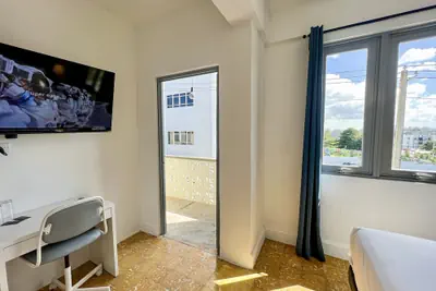 Photo 3 - Bahia Urbana Hotel