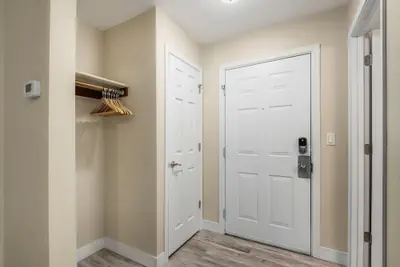 Photo 5 - Bend Riverside Rentals