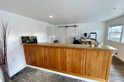 Photo 4 - Bend Riverside Rentals