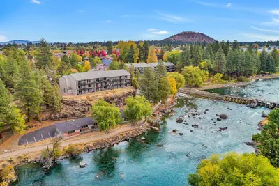 Photo 2 - Bend Riverside Rentals
