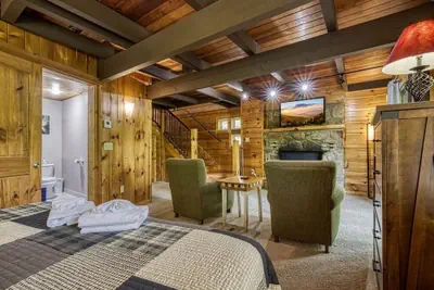 Photo 5 - Gatlinburg Views A Unique Cabin Mountain Views Expansive Decks Adjacent To Gatlinburg & Ski Lodge 1 Bedroom Cabin by RedAwning
