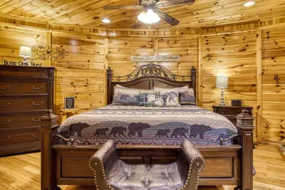 Photo 5 - Declan's View - Cozy 1 bedroom with Game room and Great Mountain Views! 1 Cabin by RedAwning