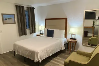 Photo 5 - American Inn