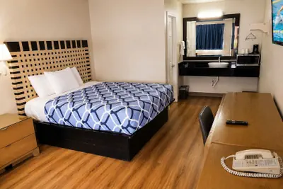 Photo 2 - Country Yard Inn and Suite