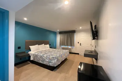 Photo 4 - Arlo Motel