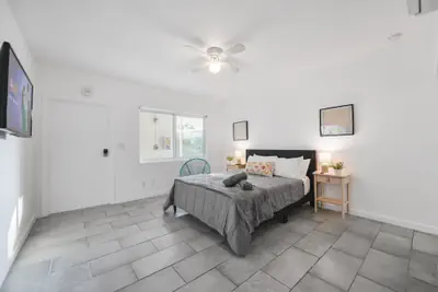 Photo 3 - Fabulous Studio 15 min from The Beach