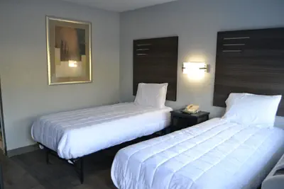 Photo 2 - Noble Suites Jacksonville