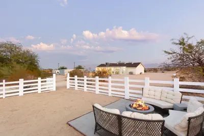 Photo 2 - Golden Desert Ranch - Hot Tub, Fire Pit And Bbq! 3 Bedroom Home by RedAwning