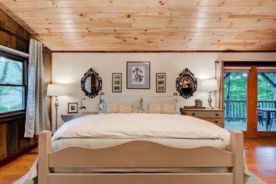 Photo 5 - Heritage Hill Cabins