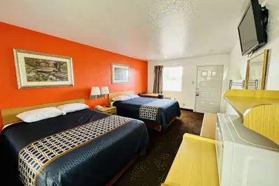 Photo 4 - GREYSTONE INN