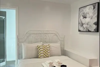 Photo 3 - Miller Apartments