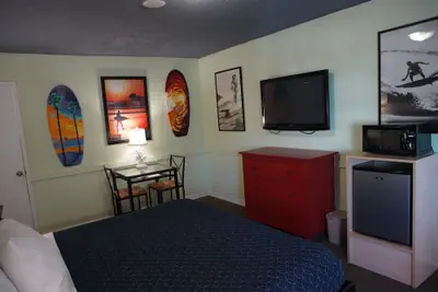 Photo 4 - Huntington Surf Inn
