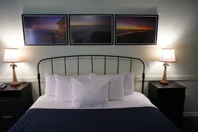 Photo 5 - Huntington Surf Inn