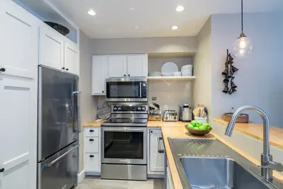 Photo 5 - Ski In/out In Town! Ski Area Views, Fireplace, Hot Tub 2 Bedroom Condo by RedAwning
