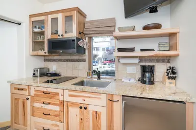 Photo 5 - Charming Studio W Kitchenette, Hot Tub Near River Condo by RedAwning