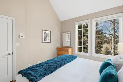 Photo 5 - Slopeside Paradise Penthouse At Lift 7, Views, Fireplace, Deck, Hot Tub 3 Bedroom Condo by RedAwning