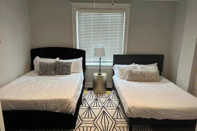 Photo 3 - The Luxe Spot 1