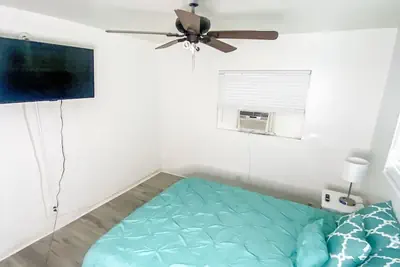 Photo 5 - Uptown Suites