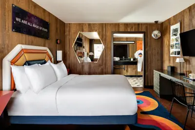 Photo 2 - Americana Motor Hotel