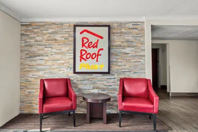 Photo 4 - Red Roof Inn PLUS+ Belleville