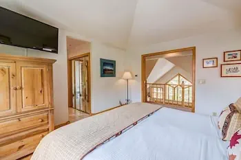 Photo 3 - Aspen Ridge 32 3 Bedroom Townhouse by Alpine Lodging Telluride
