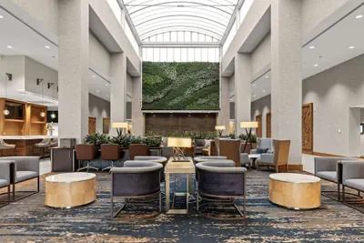 Photo 3 - Embassy Suites by Hilton Irving Las Colinas