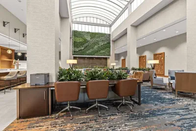 Photo 5 - Embassy Suites by Hilton Irving Las Colinas