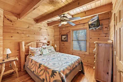 Photo 3 - Big Bear Lodge 4 Bedroom Cabin by RedAwning