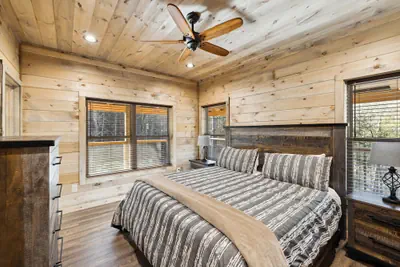 Photo 3 - Hillside Hideaway 3 Bedroom Cabin by RedAwning