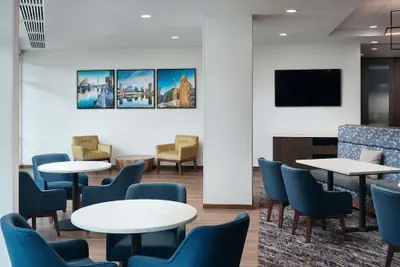 Photo 3 - Hampton Inn Towson Downtown