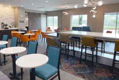 Photo 5 - Hawthorn Extended Stay by Wyndham Sulphur (Lake Charles)