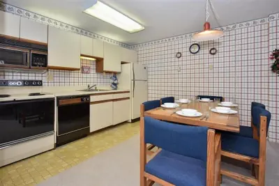 Photo 4 - Seven Springs 1 BR Deluxe Condo, Mountain Views! by RedAwning