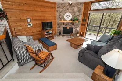 Photo 5 - Seven Springs 1 BR Deluxe Condo, Mountain Views! by RedAwning