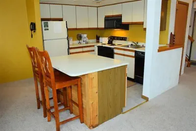 Photo 5 - Seven Springs Sunridge 3 Bedroom Deluxe Condo with Loft by RedAwning
