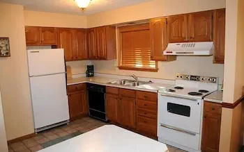 Photo 5 - Seven Springs 2 Bedroom Standard Condo, Sleeps 10! by RedAwning