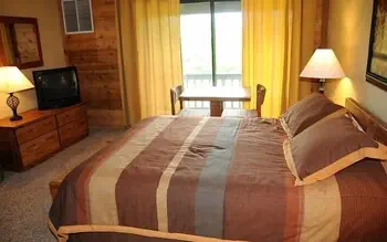 Photo 4 - Seven Springs Stoneridge 3 Bedroom Standard Condo - Pet Friendly! by RedAwning
