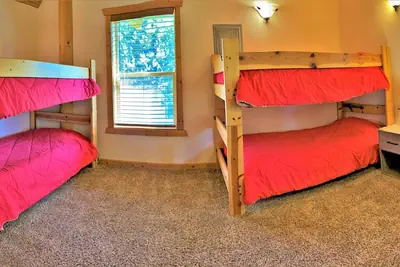 Photo 4 - The Hideaway Hostel near Yellowstone