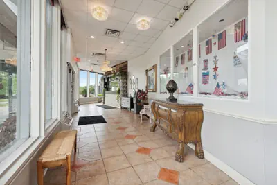 Photo 4 - Miami Suites Hotel