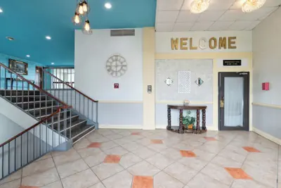 Photo 5 - Miami Suites Hotel