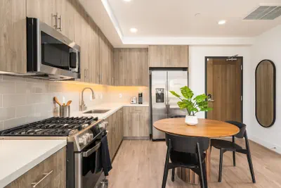 Photo 2 - Mint House Menlo Park by Kasa
