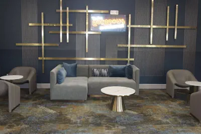 Photo 5 - La Quinta Inn & Suites by Wyndham Manchester / Arnold AFB
