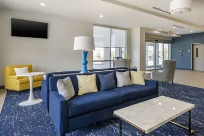 Photo 5 - Comfort Inn & Suites New Port Richey Downtown District