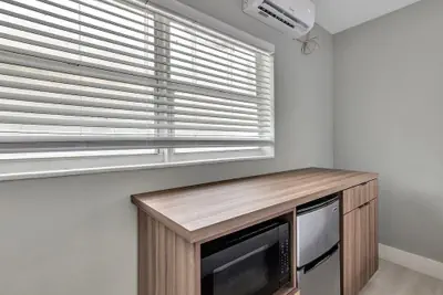 Photo 2 - 1BR Getaway by Dania & Hollywood Beach