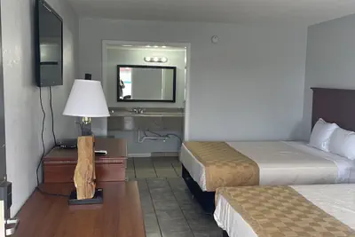 Photo 2 - Branson Victorian Inn